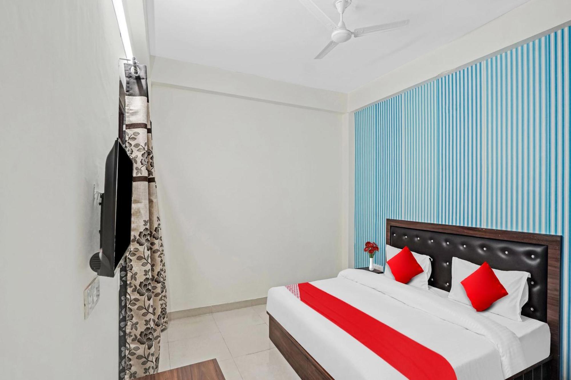 Hotel O Avs Hotel & Restaurant Noida Eksteriør billede