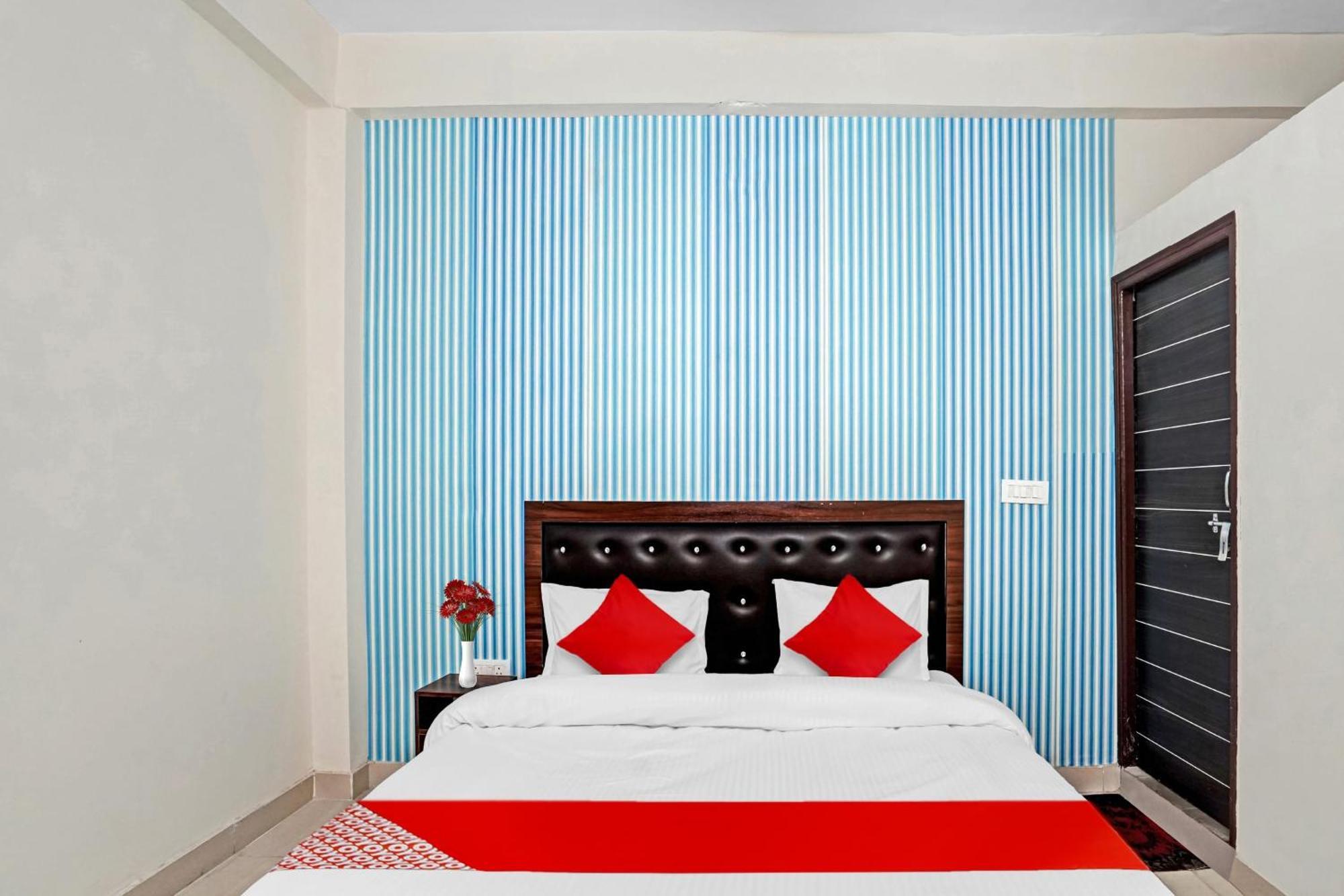 Hotel O Avs Hotel & Restaurant Noida Eksteriør billede
